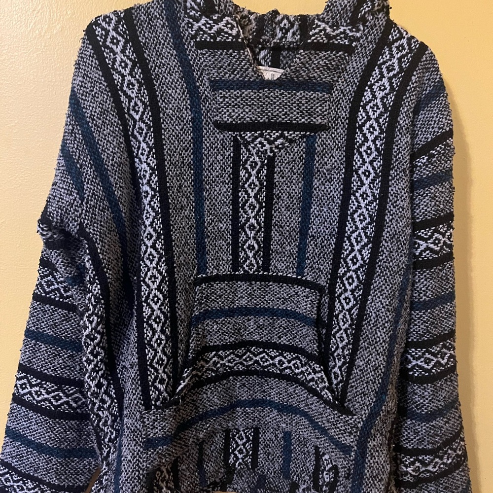 Chic Black and Gray Patterned Women's Poncho